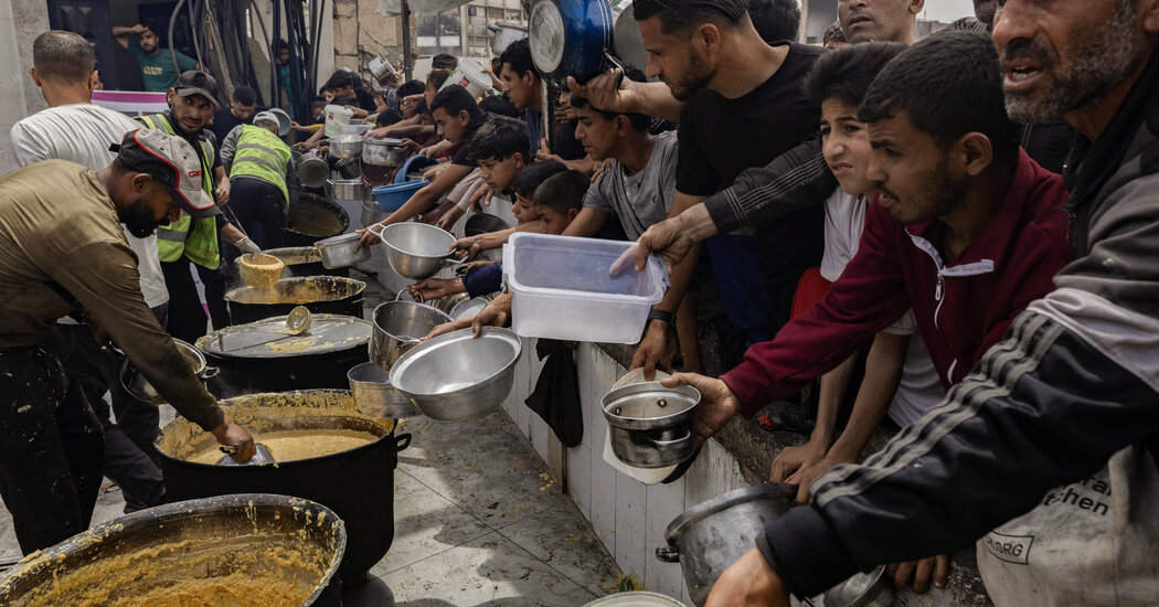Cada vez más funcionarios israelíes reconocen una crisis de hambre en Gaza